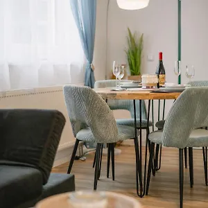 Apartment Modernes 2-zimmer Themen-apartment Im Zentrum, Bayreuth
